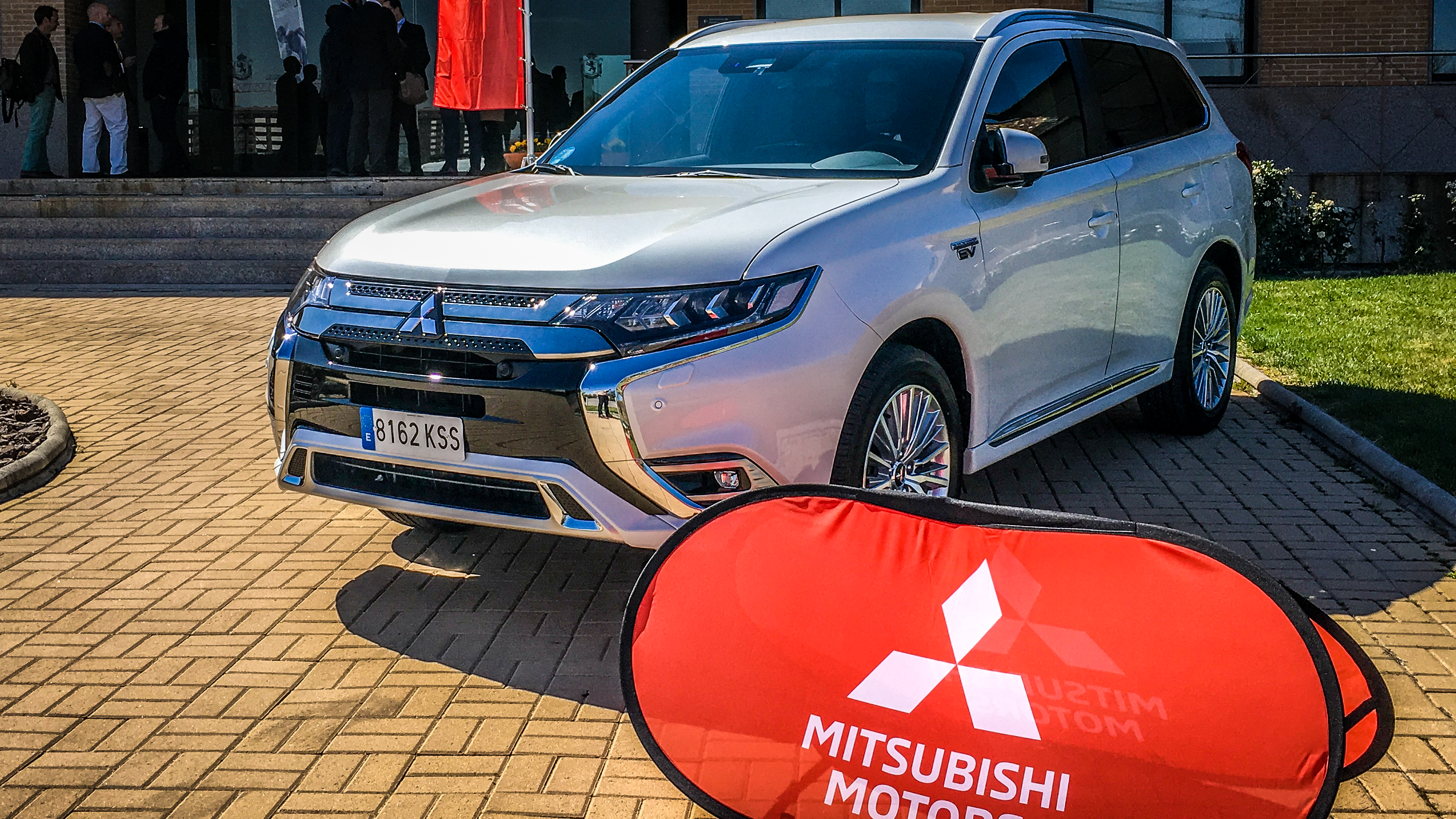 Mitsubishi_Arana